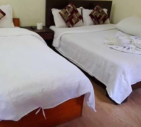 Hotel Sisters Home Катманду Экстерьер фото